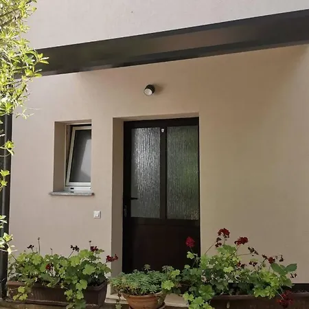 Apartamento And Cosy In Pula